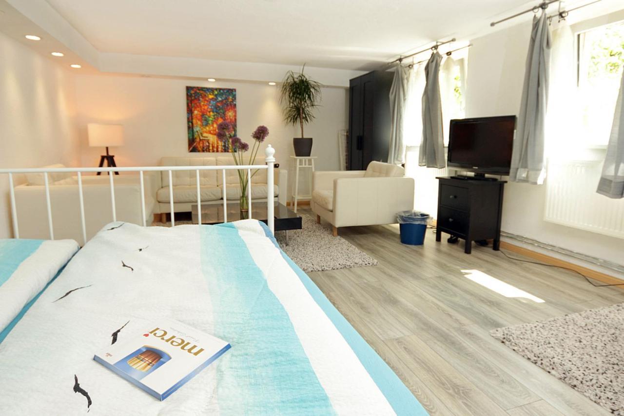 Cozy Souterrain-Half-Basement-Apartment Included 2 Bicycles Berlín Exterior foto